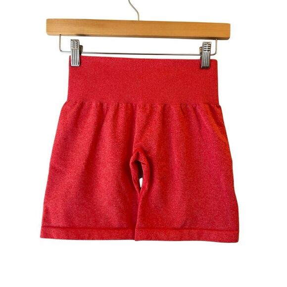 NVGTN Candy Apple Mid Rise Pro Seamless Shorts size S Butt Scrunch !!!sold out - Picture 4 of 9